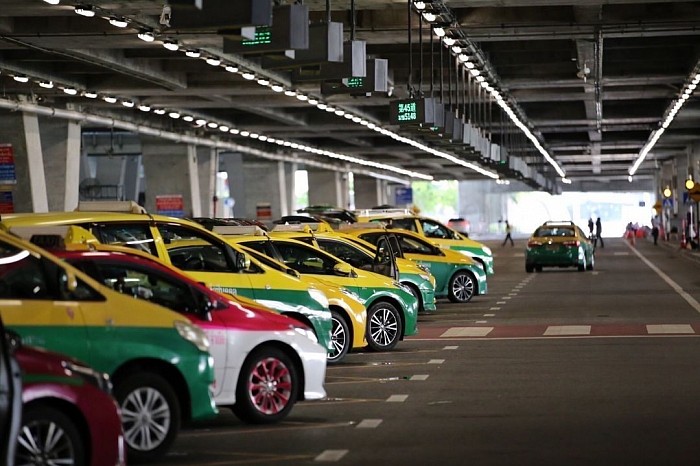 บริการรถแท็กซี่คันเล็กคันใหญ่รับส่งทั่วไทยทุกพื้นที่ติดต่อได้ โทร.0948409696แอดไลน์โทรฟรี